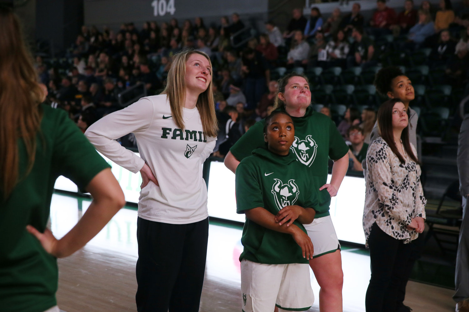 Erika Brumfield, on the left in the white shirt, during a pregame for Portland State University women’s basketball in spring 2020. Brumfield announced her transfer to Central Washington University on Aug. 19.