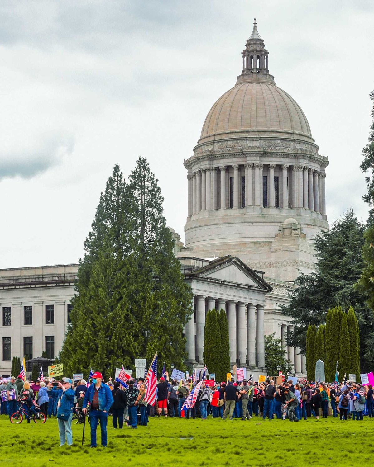 Demonstrators Rally in Olympia Against Washington’s Coronavirus Stay-at-Home Order