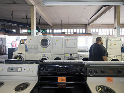 D.B. Cooper Appliances sells refurbished stoves, dishwashers, dryers and refrigerators at their downtown Chehalis location.