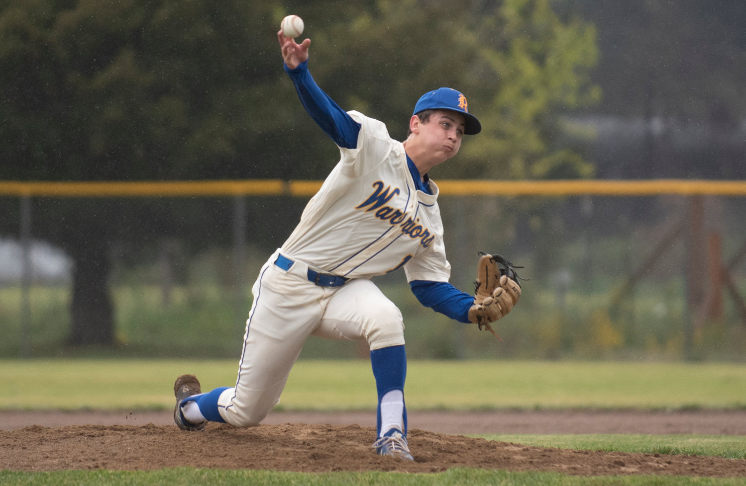 Rochester pitcher Tony Groninger delivers a pitch against Shelton on Monday.