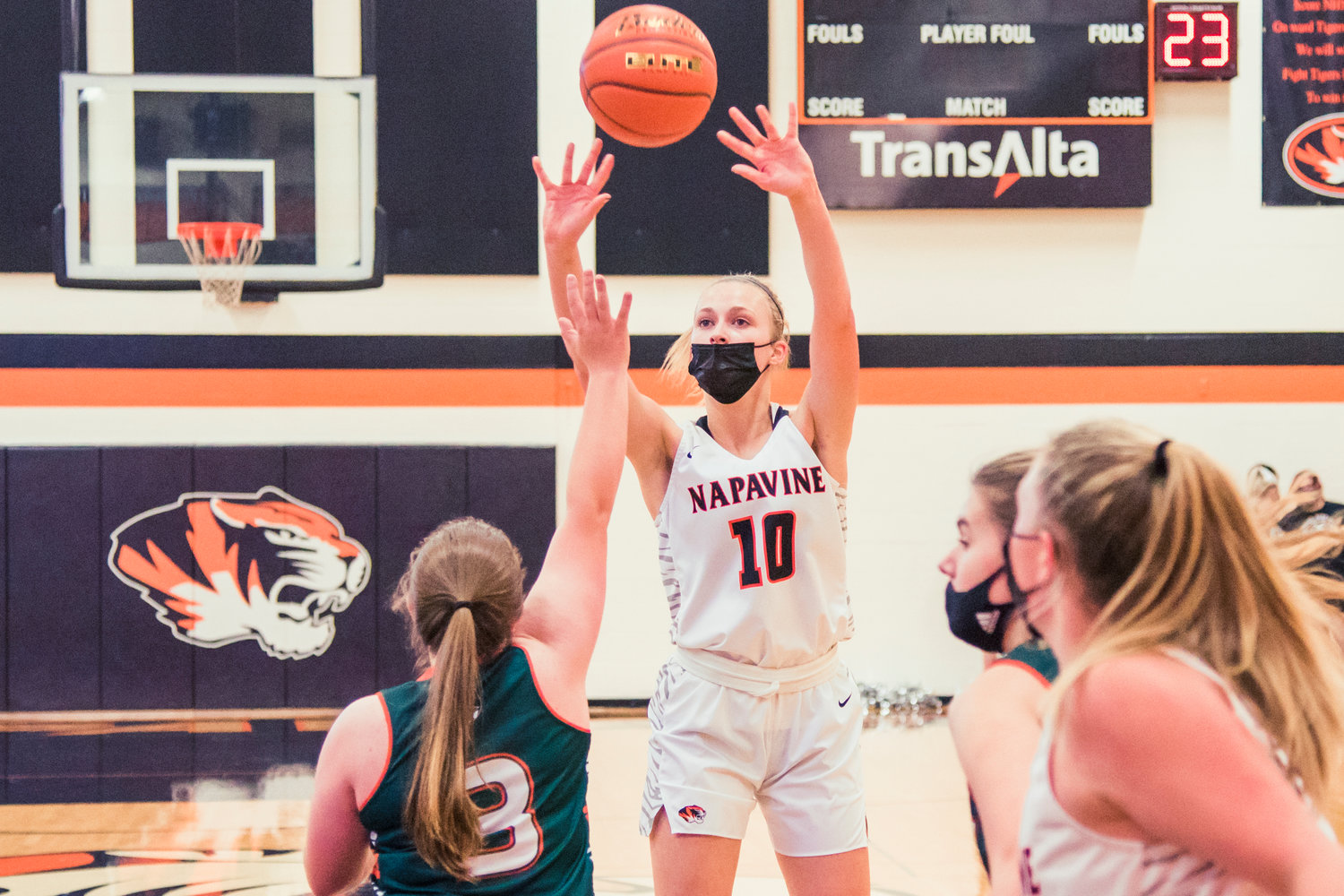 Napavine's Keira O'Neil (10) makes an outside shot during a game against the Timberwolves played Tuesday evening.