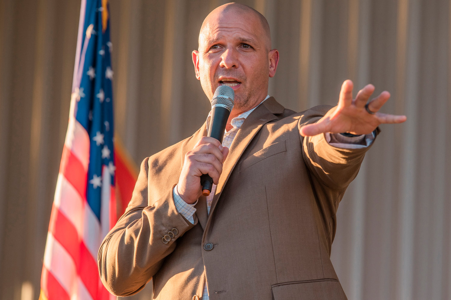 State Rep. Peter Abbarno, R-Centralia, speaks at a town hall in September 2021.