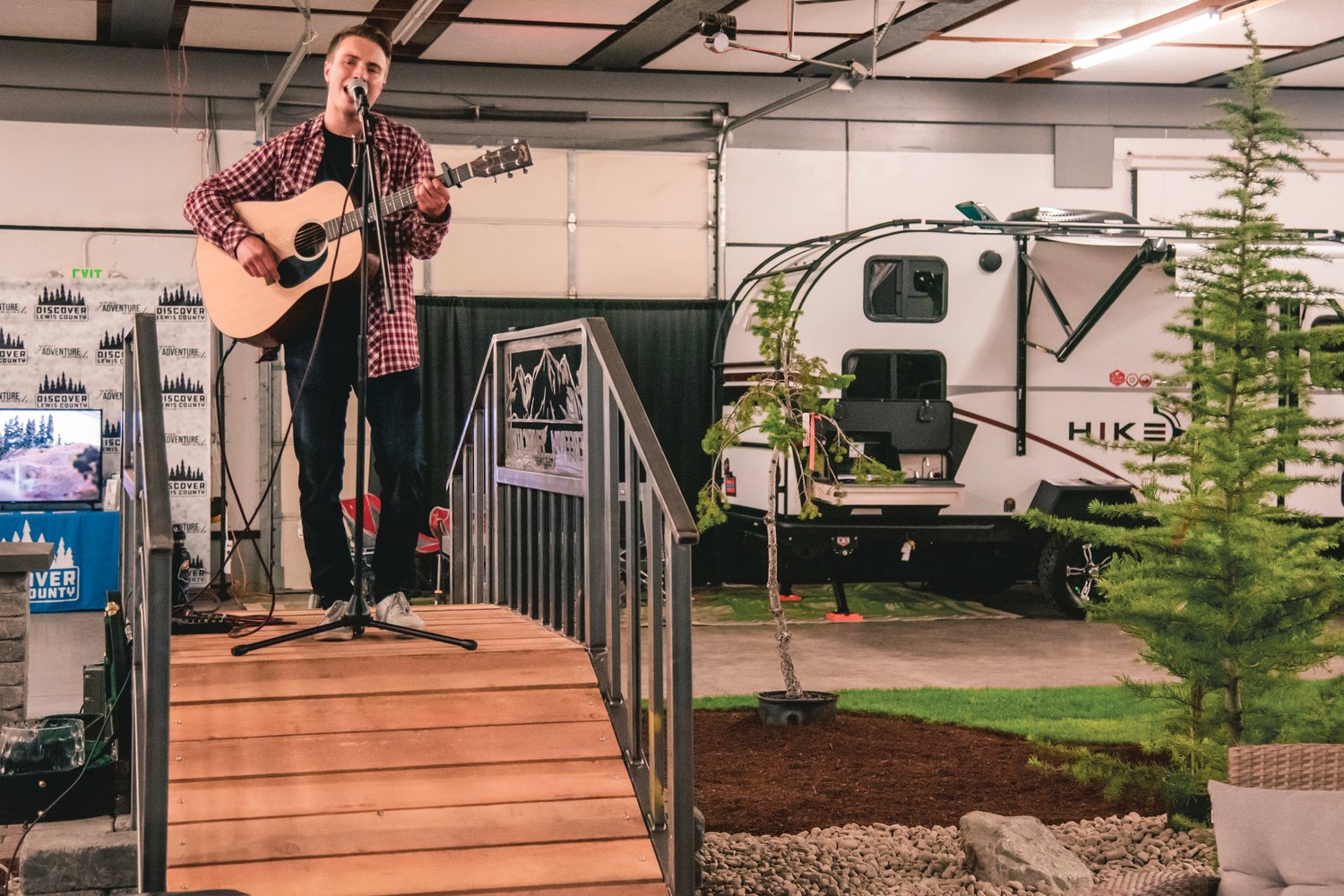 FILE PHOTO — Dylan Hathaway performs live music in the Blue Pavilion during a home and garden show in 2021 at the Southwest Washington Fairgrounds.