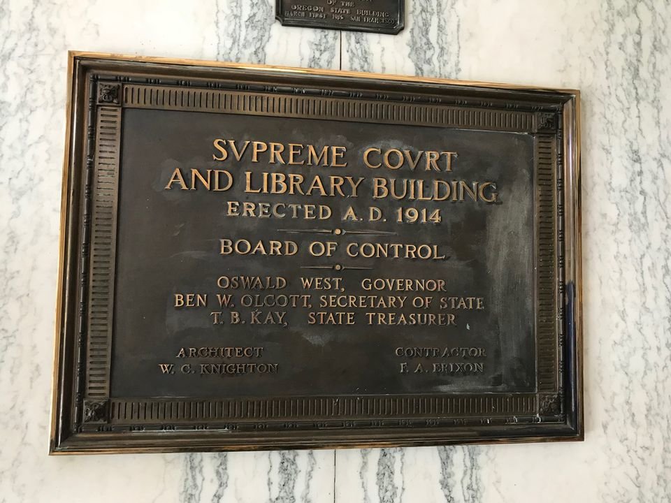 This plaque reflects the year Oregon's historic Supreme Court opened: 1914.