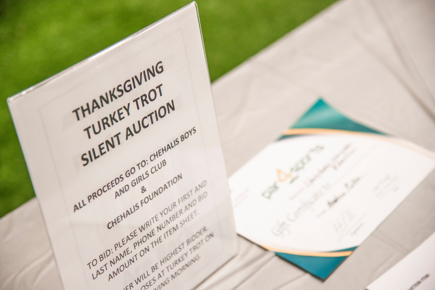 A silent auction was held during a Turkey Trot event at the Chehalis Thorbeckes on Thanksgiving Day.