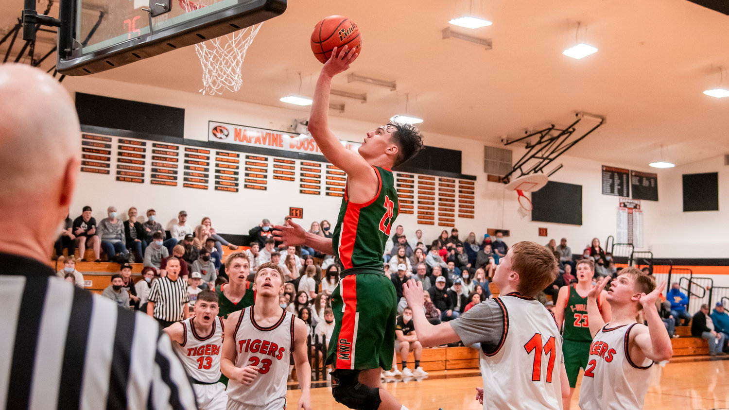 MWP’s Kysen Collette (20) scores with a layup during a game against the Tigers in Napavine Tuesday night.