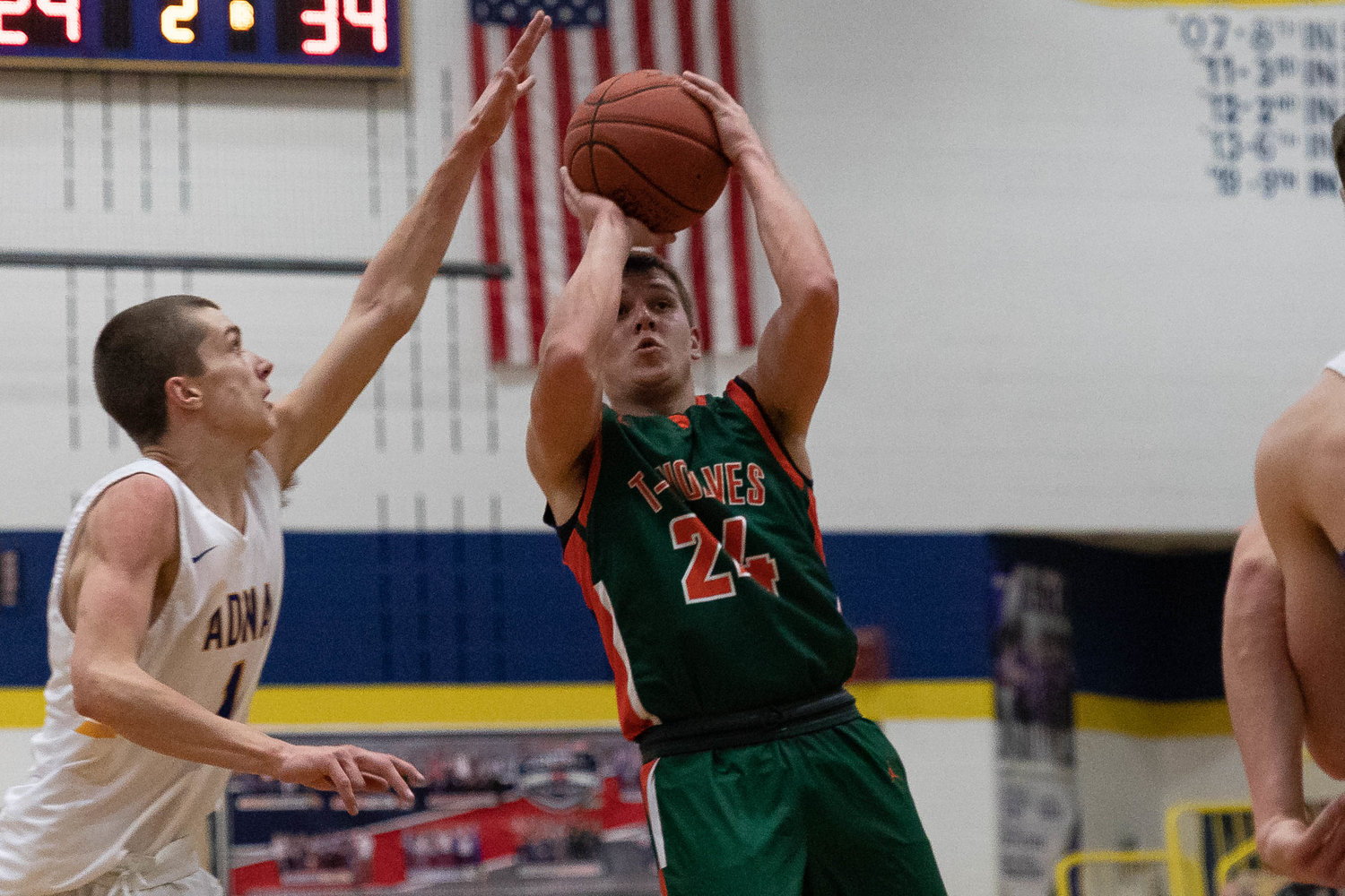 MWP guard Carter Dantinne takes an off-balance jumper at the end of the first half against Adna Jan. 28.