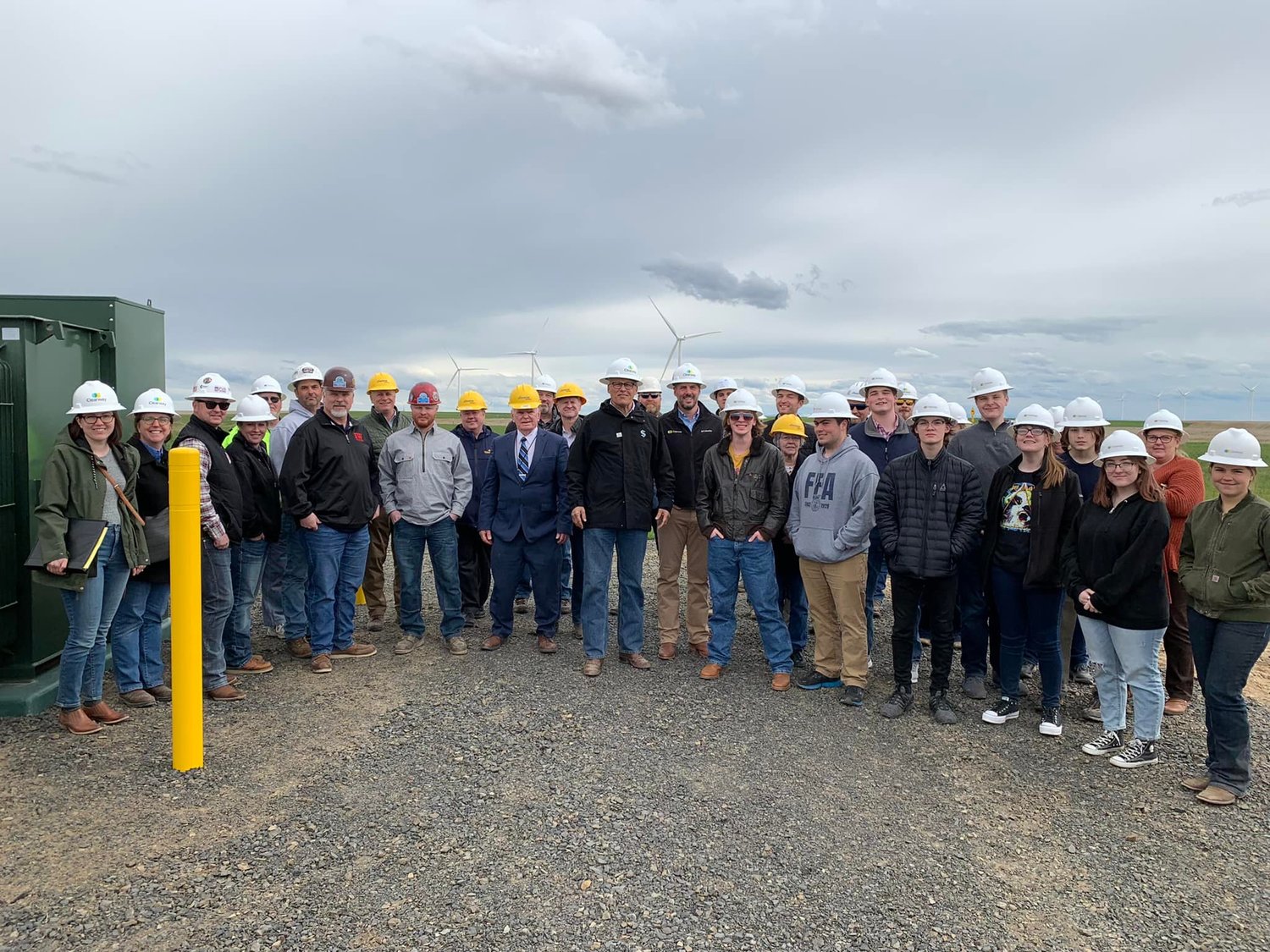 Washington State Governor Jay Inslee spent Wednesday on the East side of the Cascades in Moses Lake and Ritzville to talk about renewable energy and wildlife conservation.