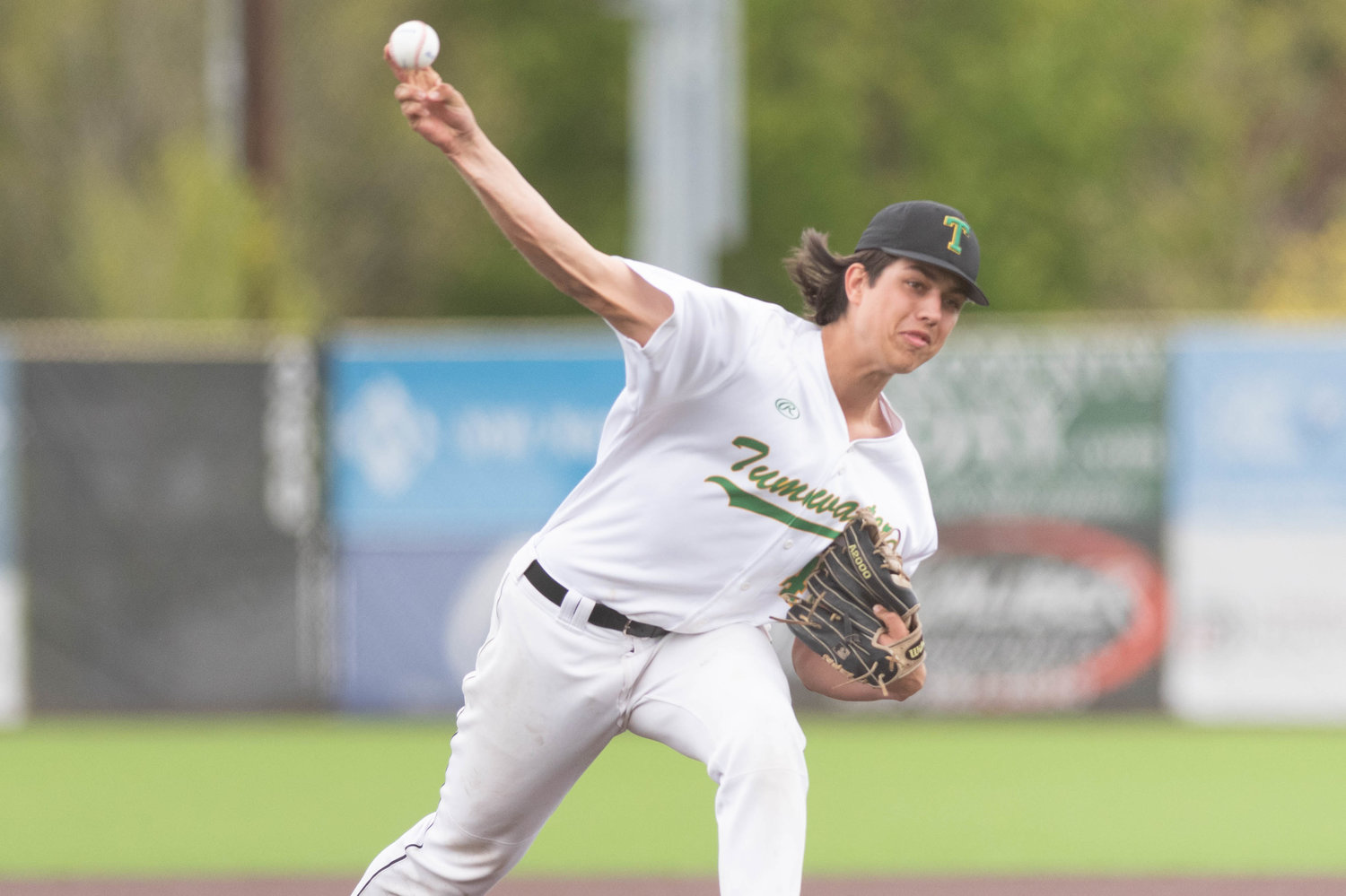 Tumwater's Jordan Hanson tosses a pitch against Shelton in the 2A District 4 semifinals May 11 at Ridgefield.
