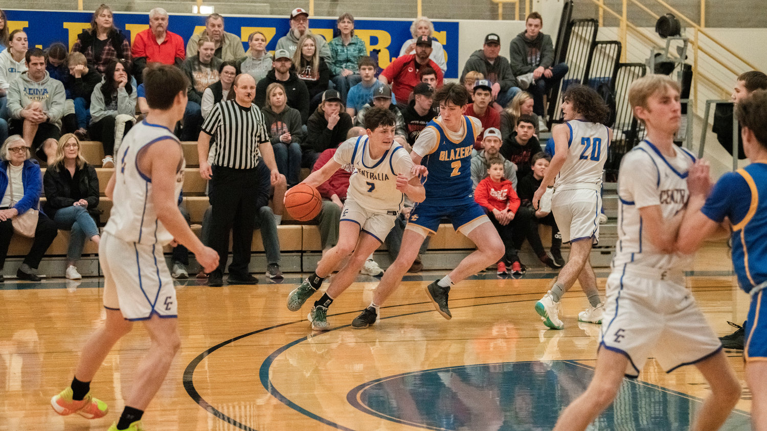 Morton-White Pass’ Hunter Hazen dribbles toward the hoop during a Southwest Washington High School All-Star game at Centralia College Friday night.