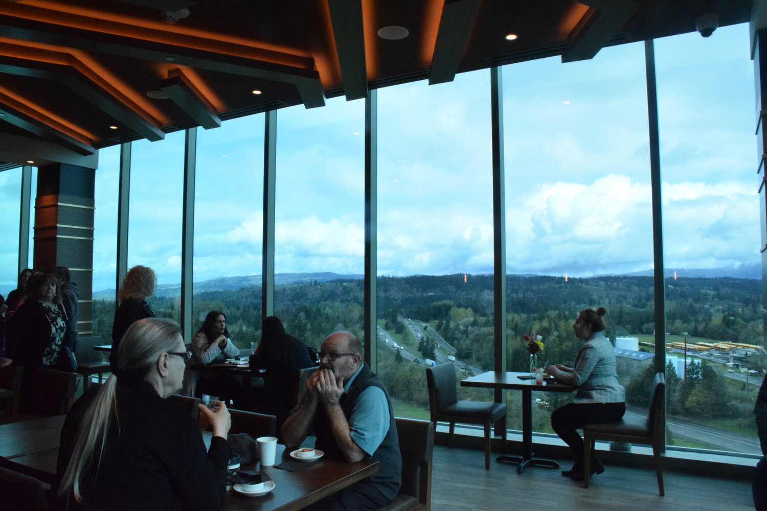The first patrons of the top-floor restaurant at ilani’s new hotel sit with a scenic view of Clark County following the grand opening of the building April 24.