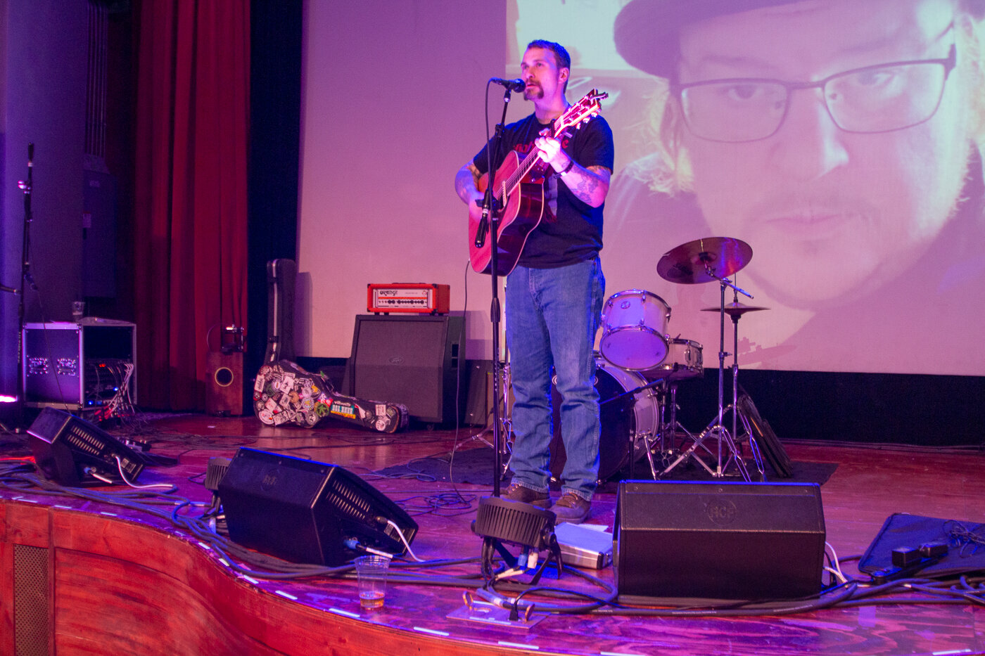 Tyler Ritter performs at the Justin Ames benefit Saturday night at McFiler's Chehalis Theater.
