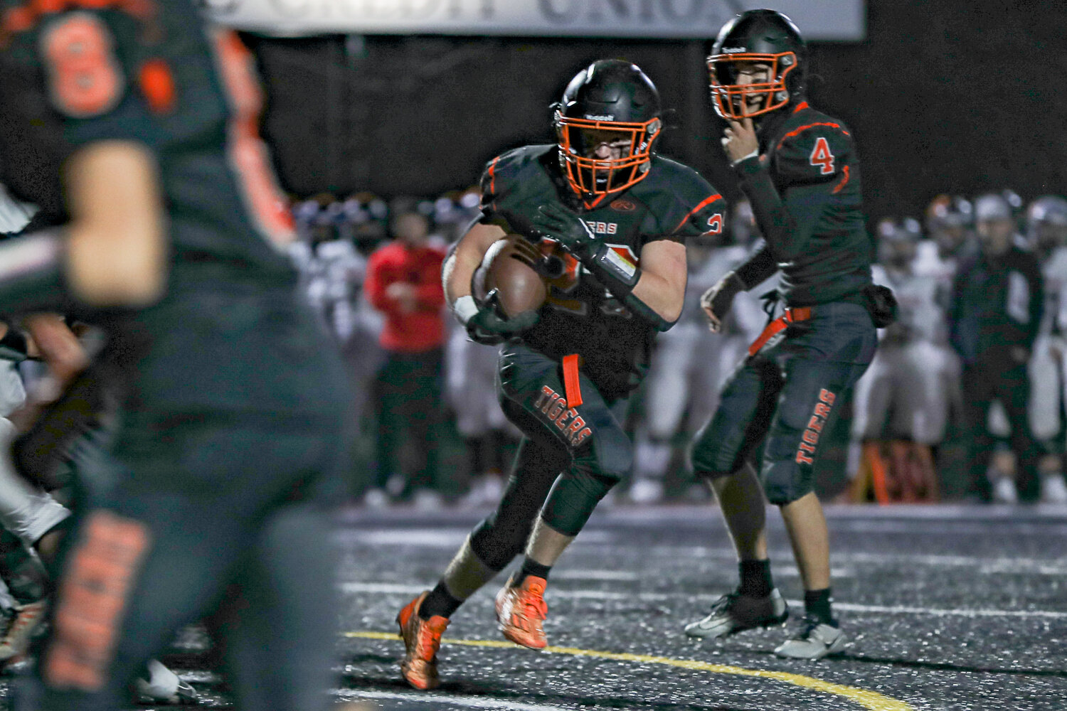 Cayle Kelly runs by defenders during a 43-14 Napavine win over River View on Nov. 18.